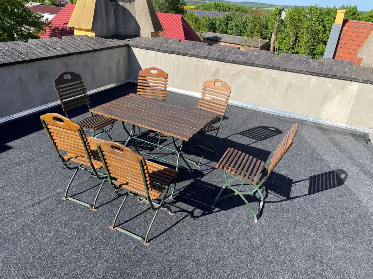 Schloss Lelkendorf Apartment Ulrichshusen Maisonette Fewo Mecklenburger Seenplatte Mit Dachterrasse Naehe Ostsee Eksteriør bilde